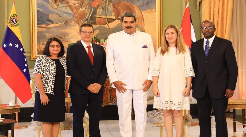 EMBAJADORES DE CUBA Y LÍBANO ENTREGAN CARTAS CREDENCIALES AL PRESIDENTE NICOLÁS MADURO