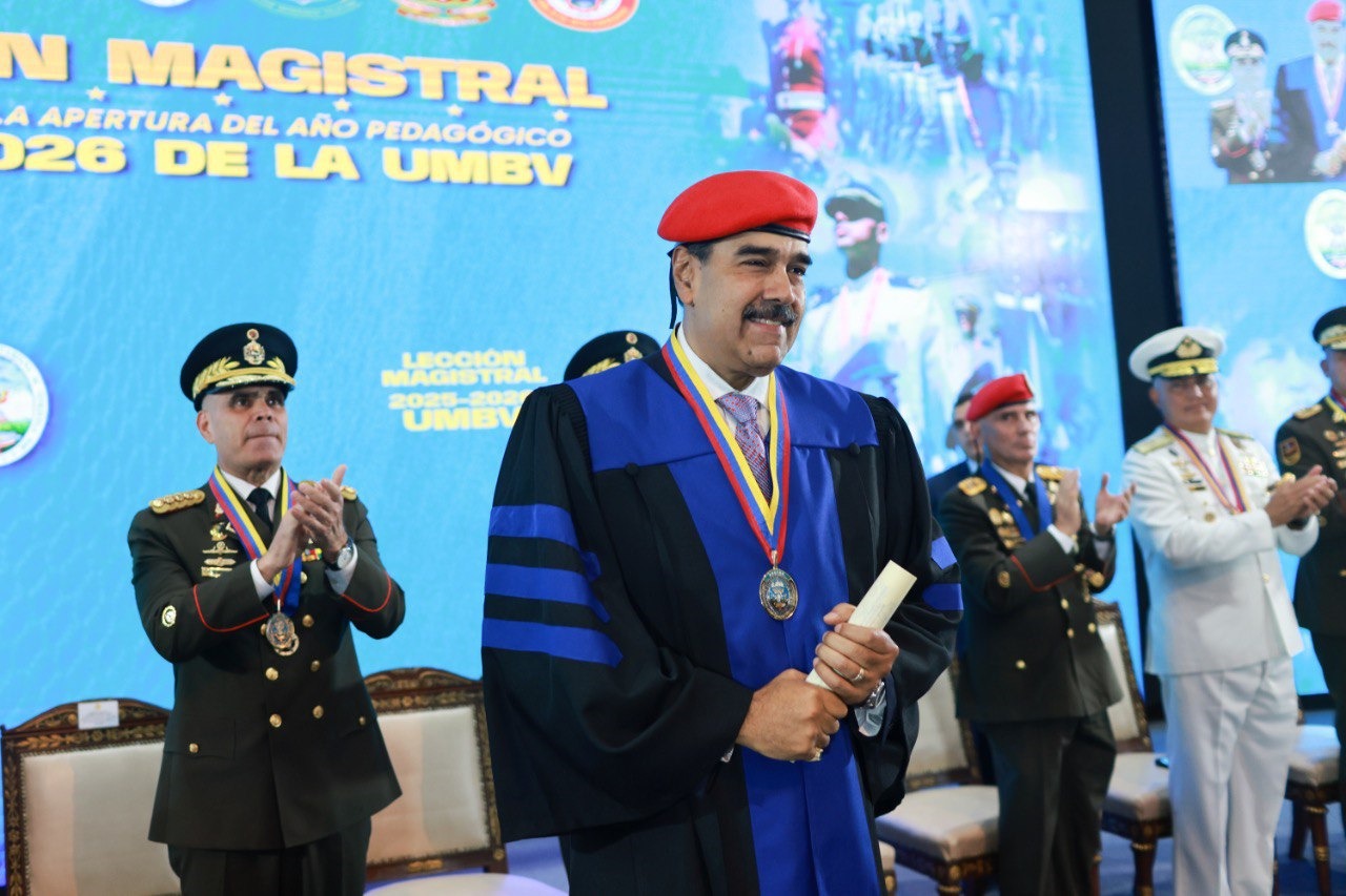 EL PRESIDENTE NICOLÁS MADURO RECIBIÓ TÍTULO “DOCTORADO HONORIS CAUSA EN DEFENSA INTEGRAL DE LA NACIÓN”