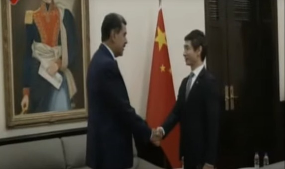 EMBAJADOR DE CHINA SE REÚNE CON EL PRESIDENTE NICOLÁS MADURO