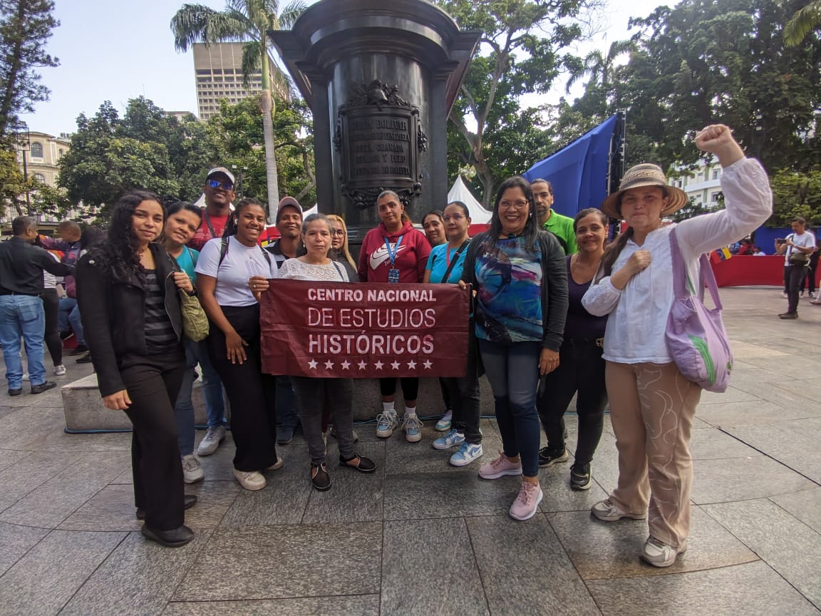 Trabajadores y Trabajadoras participan en el proceso de alistamiento en respaldo al Presidente Nicolás Maduro