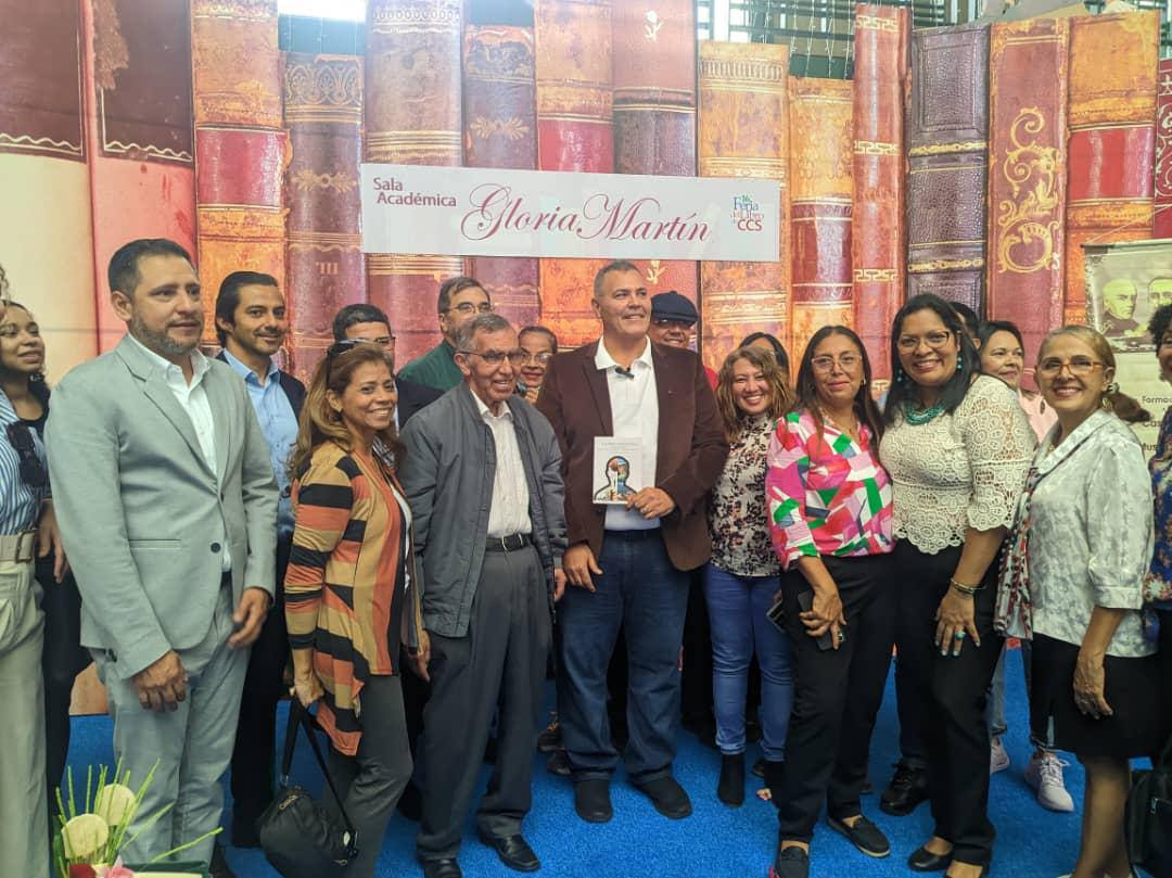 CENTRO NACIONAL DE ESTUDIOS HISTÓRICOS PRESENTÓ UNA NUEVA EDICIÓN DE LA REVISTA MEMORIA DE VENEZUELA Y BAUTIZÓ EL LIBRO «LA PAZ COGNITIVA»