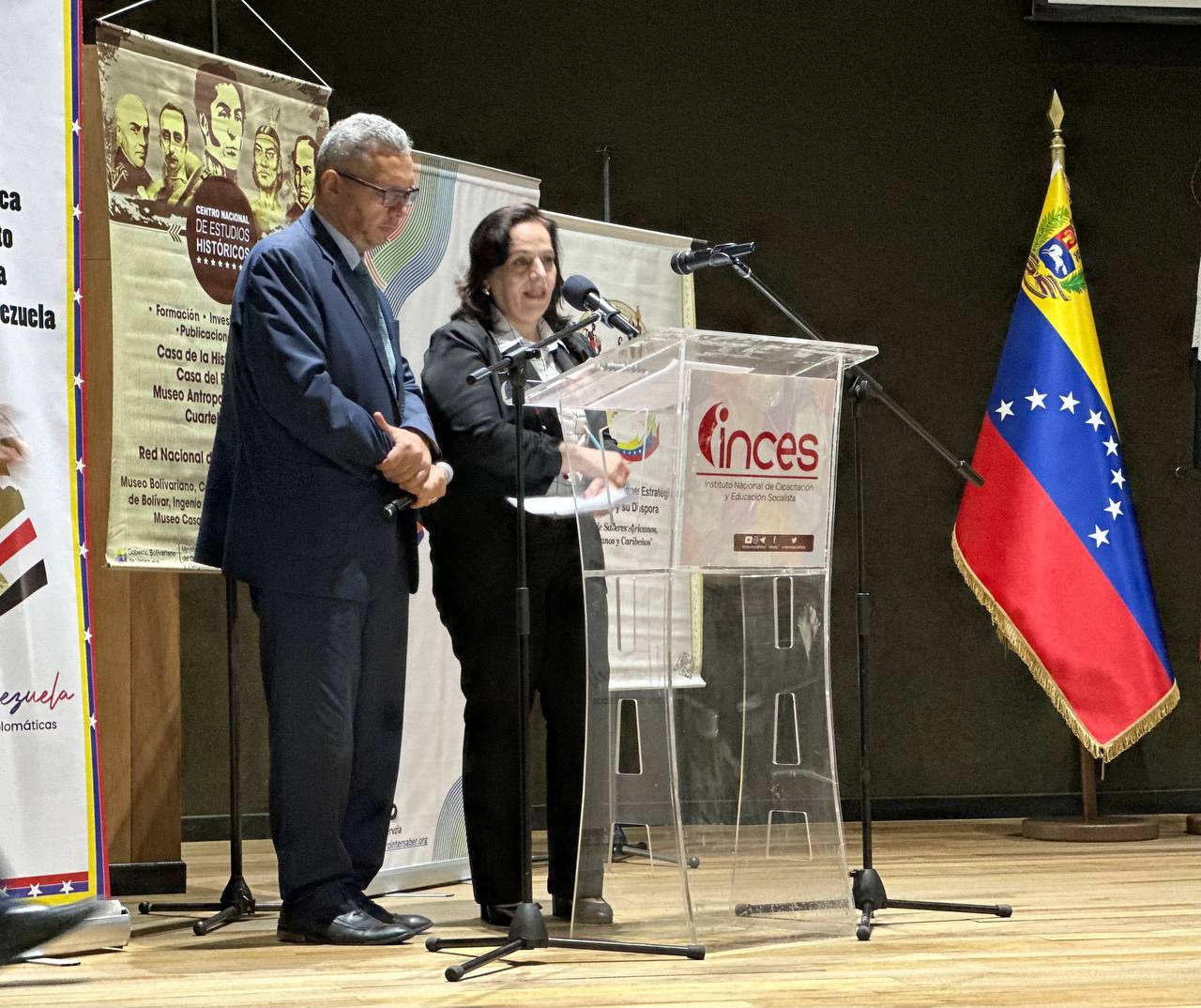 CNEH PRESENTÓ EL SEMINARIO INTERNACIONAL DE GEOPOLÍTICA MULTIPOLAR DEL SUR PARA LA PAZ