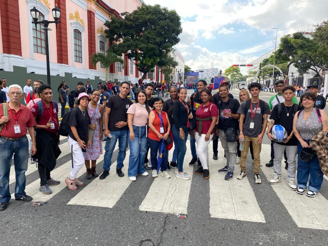 CNEH PARTICIPÓ EN LA GRAN MARCHA EN CELEBRACIÓN DEL DIA DEL ESTUDIANTE UNIVERSITARIO
