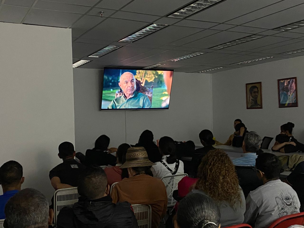 EL CNEH PRESENTÓ LA SERIE «NICOLÁS, DE YARE A MIRAFLORES»