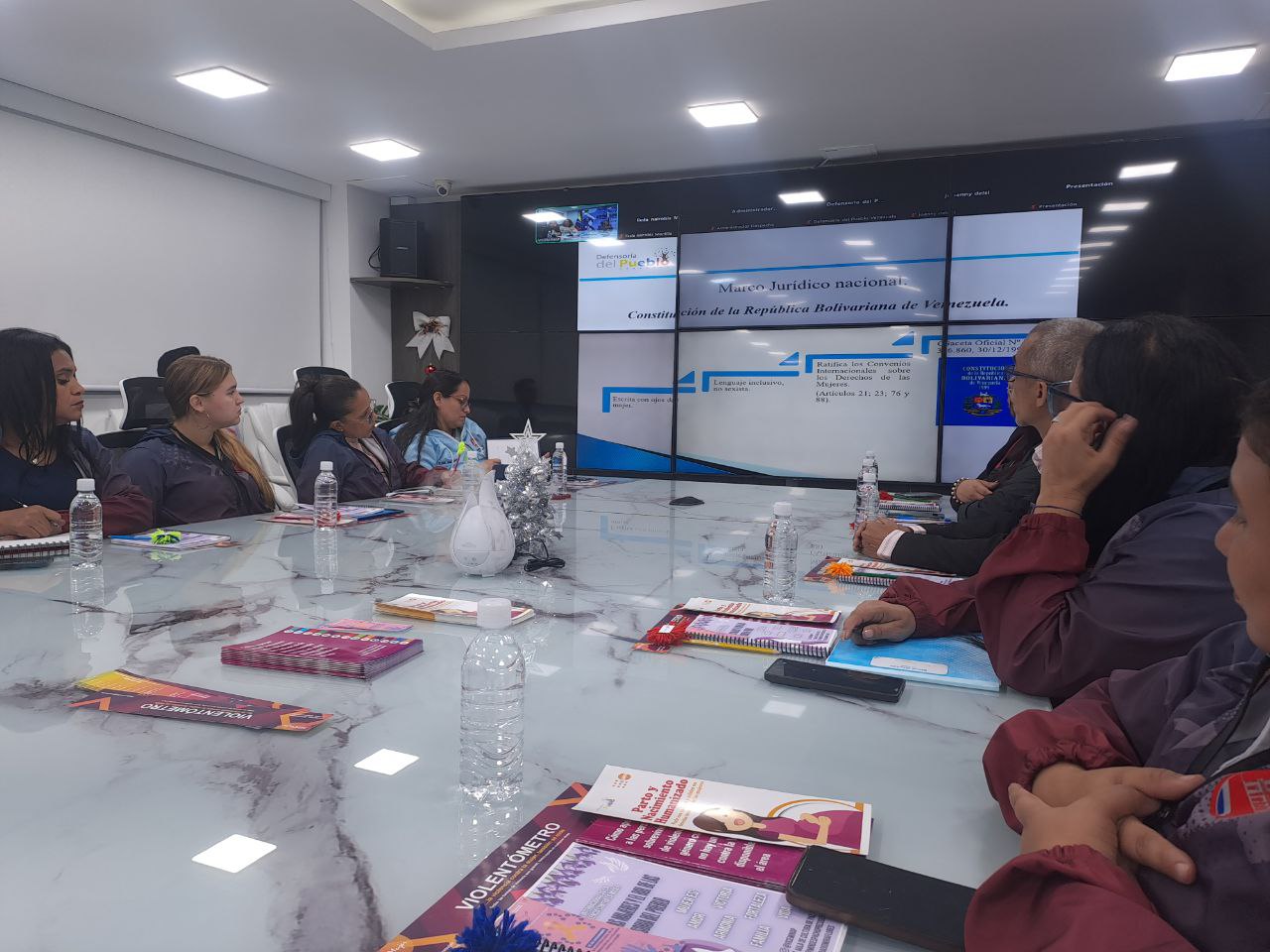 SE REALIZÓ EL FORO NACIONAL POR LA ELIMINACIÓN DE LA VIOLENCIA CONTRA LA MUJER EN EL COMPLEJO MIRAFLORES