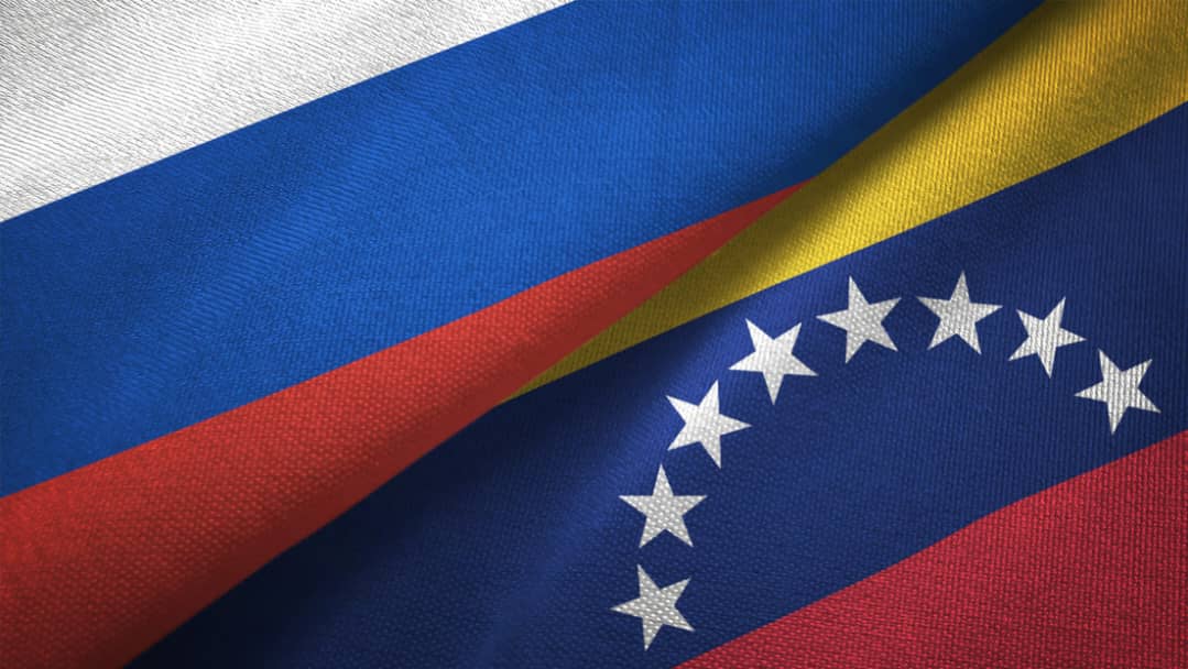 VENEZUELA Y RUSIA: ESTRATEGIAS COMPARTIDAS PARA DESMONTAR «LA GUERRA COMUNICACIONAL»