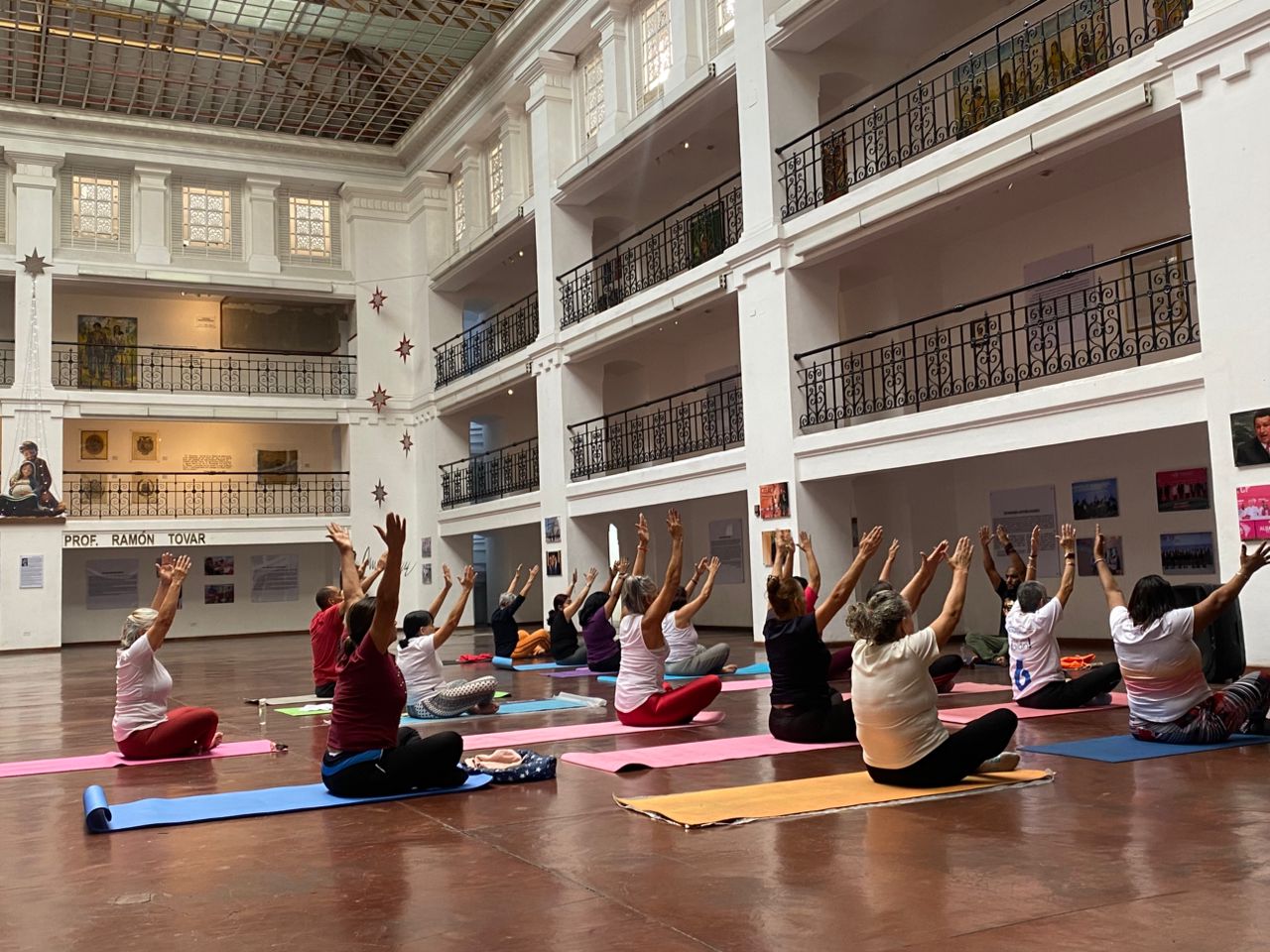 CNEH REALIZÓ ENCUENTRO DE YOGA EN EL COMPLEJO HISTÓRICO CULTURAL CASA DEL BICENTENARIO