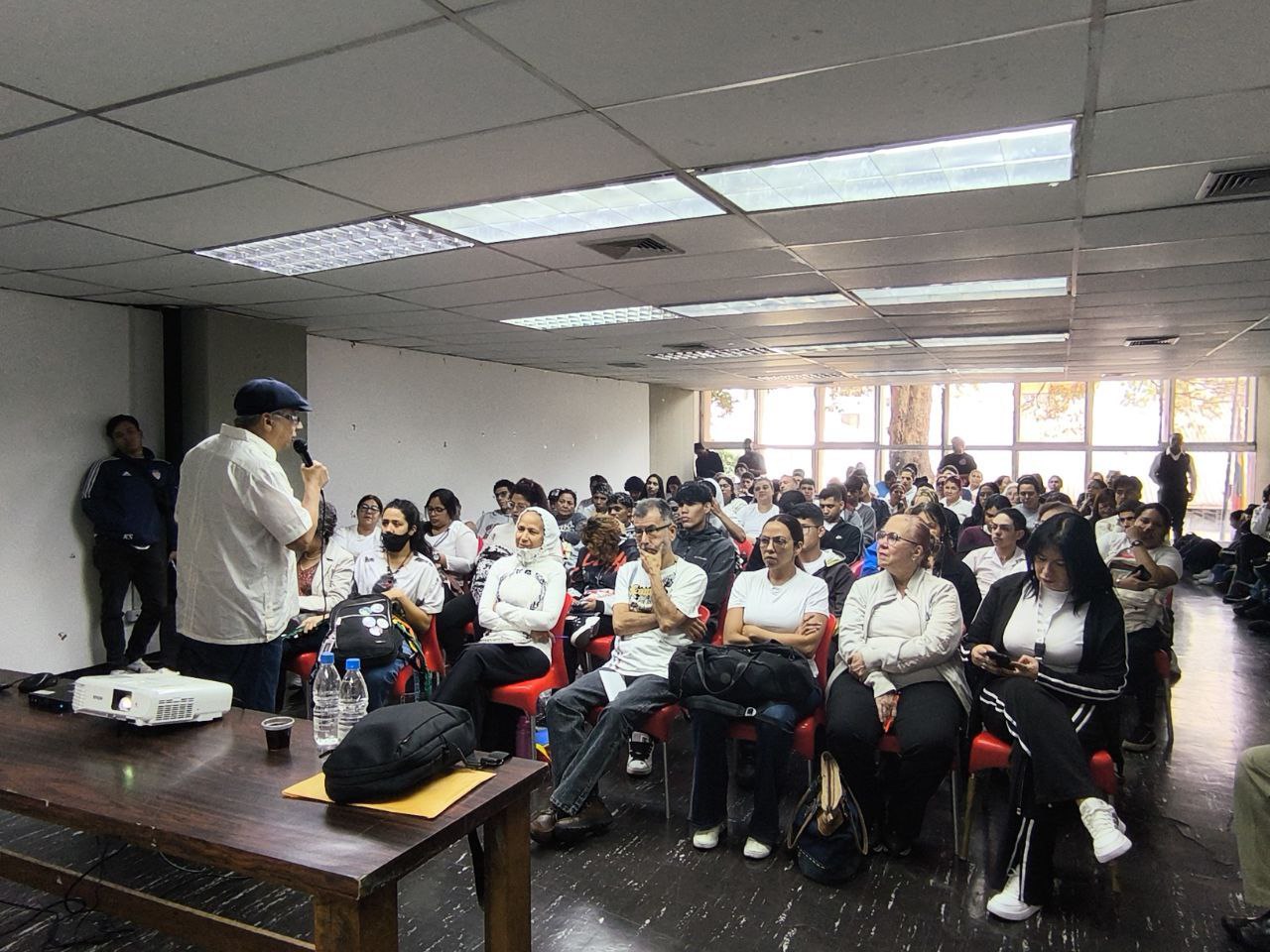 DR. ALÍ ROJAS OLAYA EN EL INCES-MIRANDA: «LA FORMACIÓN ES LA VANGUARDIA EN LA GUERRA COGNITIVA CONTRA VENEZUELA»