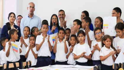 LA PRESIDENTA ENCARGADA DELCY RODRÍGUEZ PARTICIPÓ EN EL REGRESO A CLASES EL 12 DE ENERO