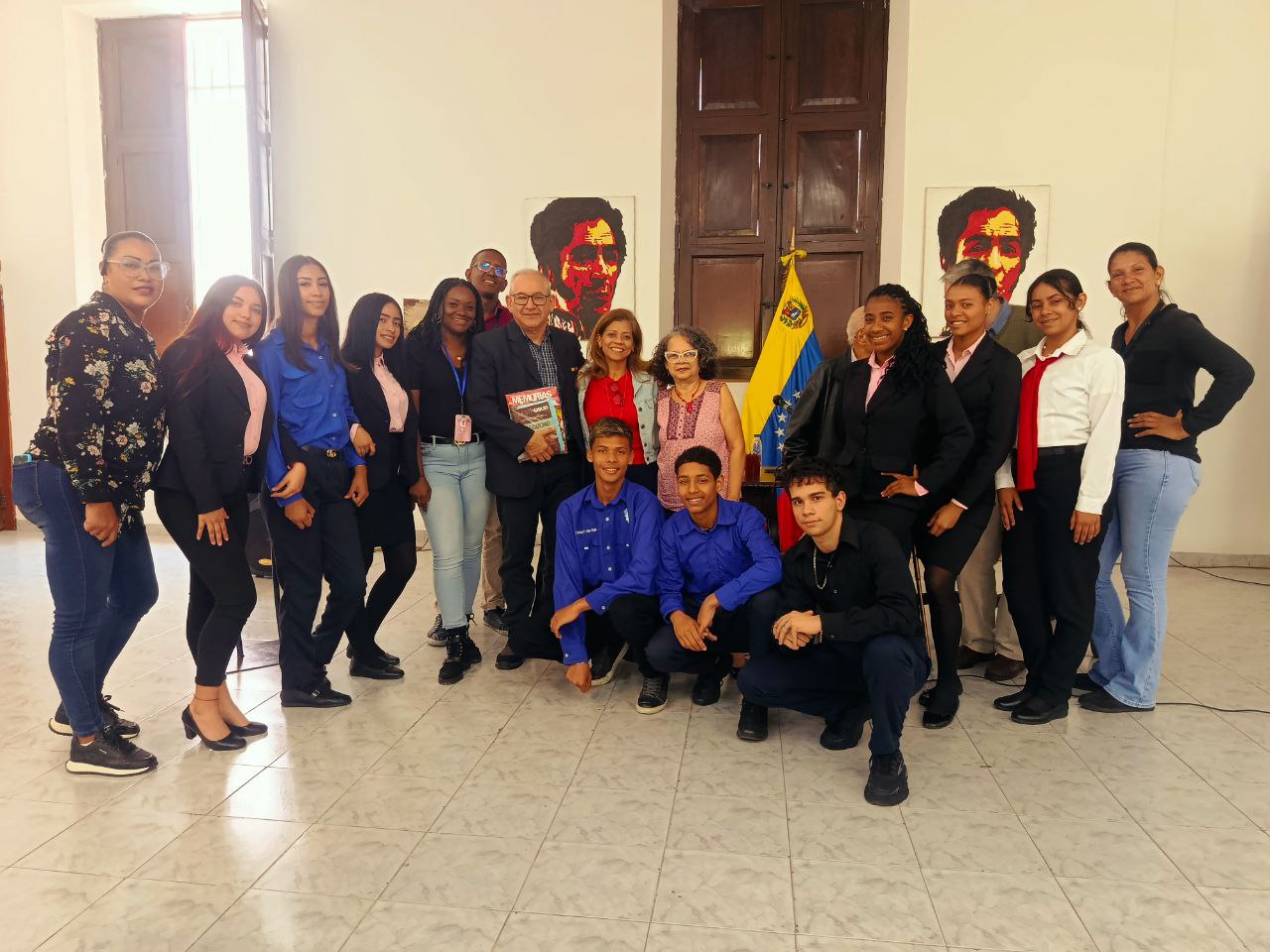 EL CNEH DEBATE SOBRE LA «PAZ COGNITIVA» Y LA SUPERACIÓN DE LA VIOLENCIA POLÍTICA EN VENEZUELA