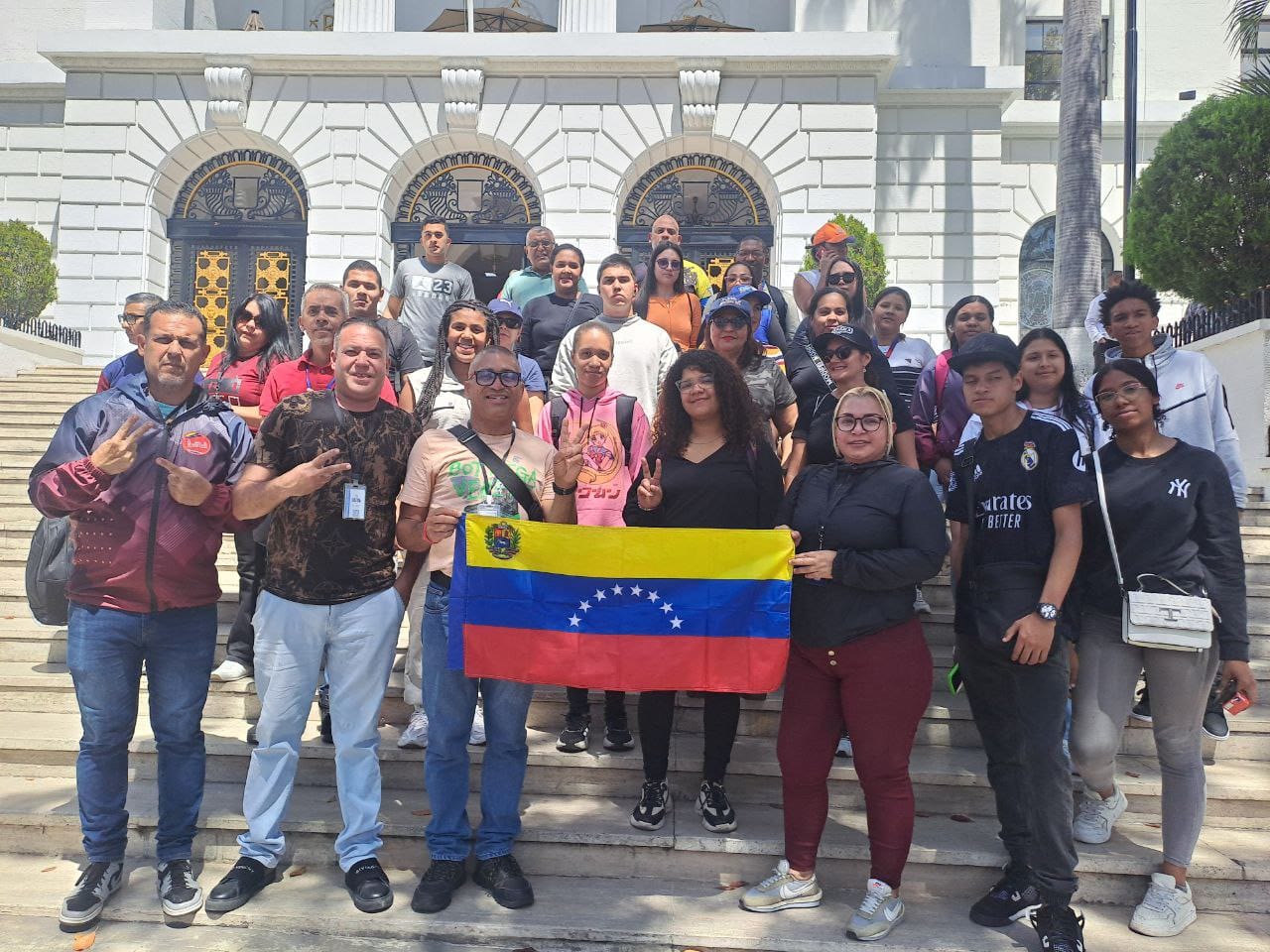 A 97 AÑOS DE SU NATALICIO: PUEBLO Y ESTADO RINDEN TRIBUTO A FABRICIO OJEDA EN EL 23 DE ENERO