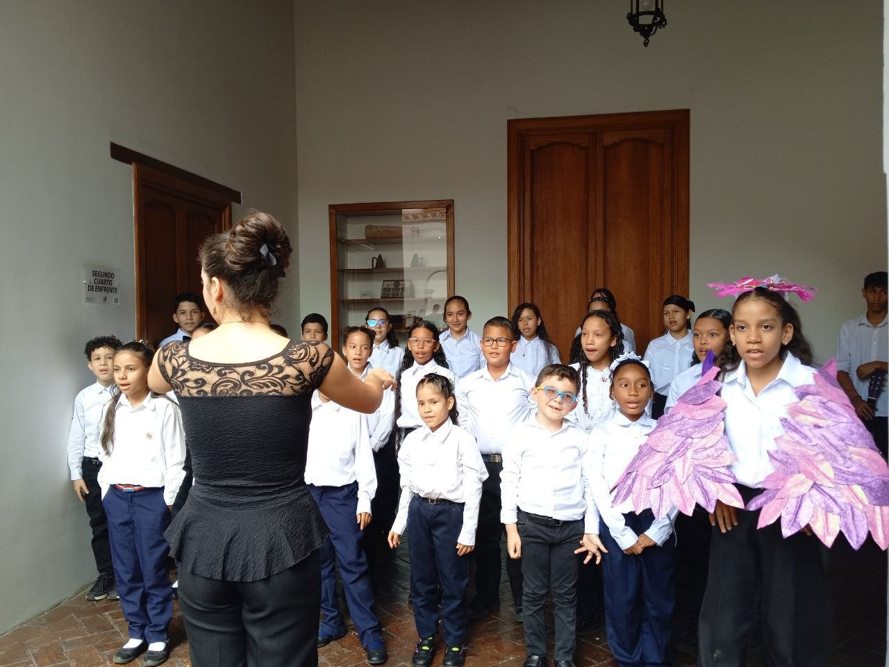 VOCES DE EL SISTEMA CELEBRARON SU 51 ° ANIVERSARIO CON UNA PRESENTACIÓN EN LA CASA NATAL DEL LIBERTADOR