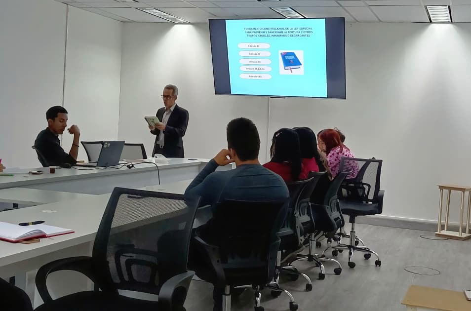 CNEH FORTALECE LA FORMACIÓN EN DERECHOS HUMANOS CON TALLER SOBRE LA LEY CONTRA LA TORTURA Y TRATOS CRUELES