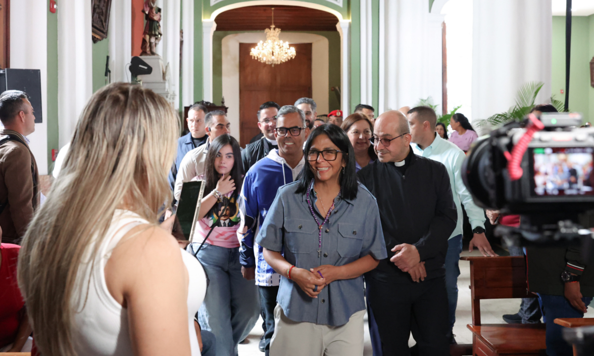 PRESIDENTA ENCARGADA ASEGURA PROTECCIÓN TOTAL  DE LA NACIÓN EN SEMANA SANTA