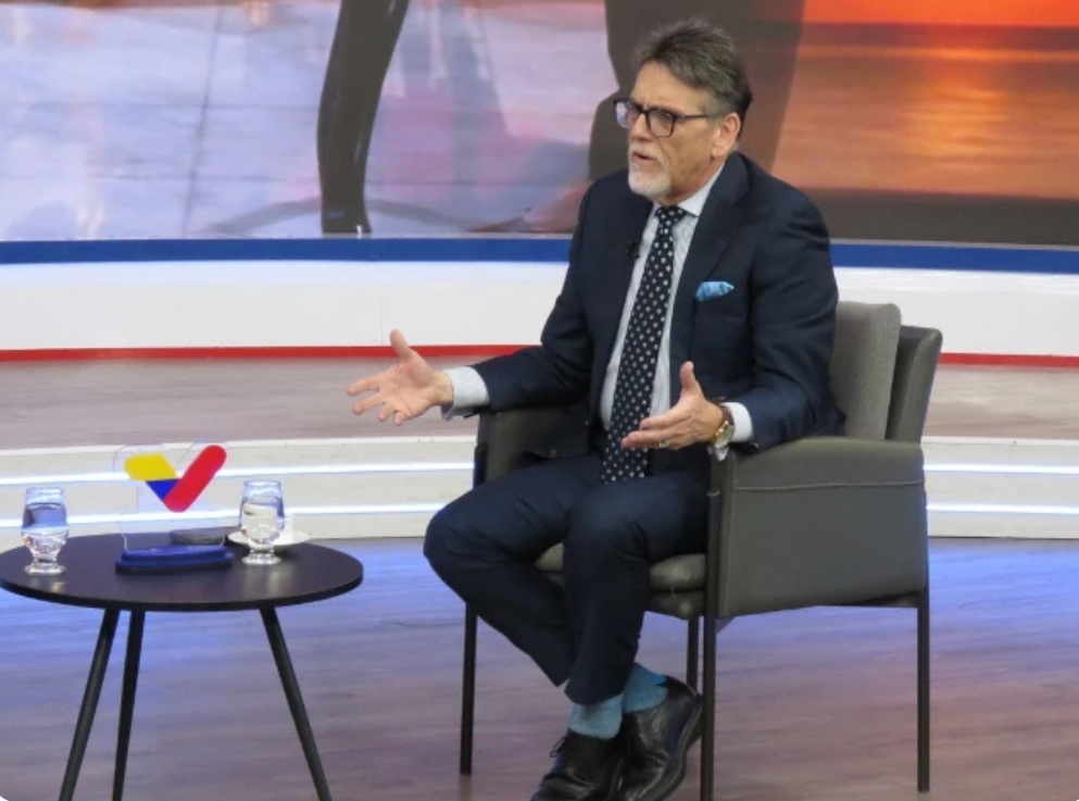 ALIANZAS ESTRATÉGICAS SON CLAVE PARA POTENCIAR LA PRODUCCIÓN ENERGÉTICA, AFIRMA ALEJANDRO TERÁN