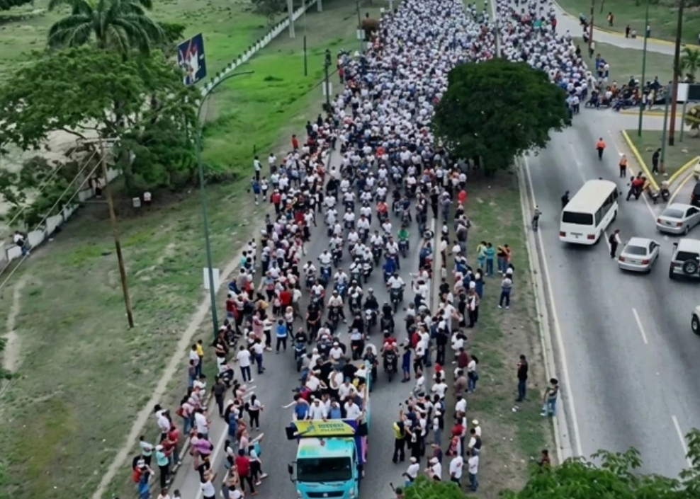 YARACUY SE MOVILIZA CON MÁS DE DOS MIL MOTORIZADOS EN APOYO A LA PEREGRINACIÓN NACIONAL