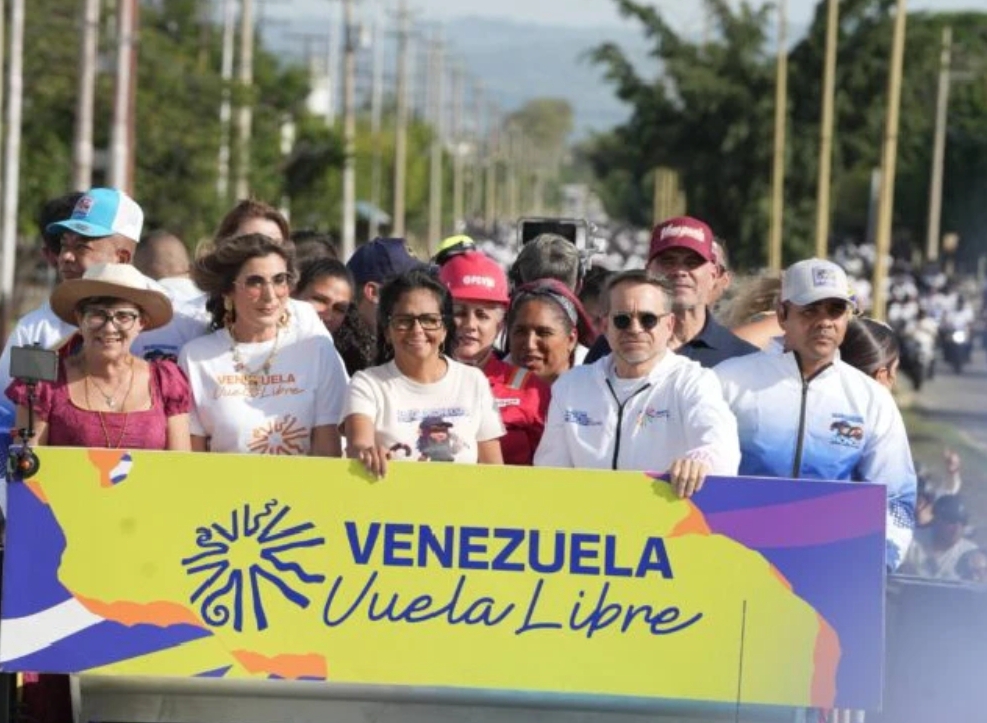 «¡SEREMOS INVICTOS EN CARABOBO!», PROCLAMA PRESIDENTA (E) EN GRAN CARAVANA