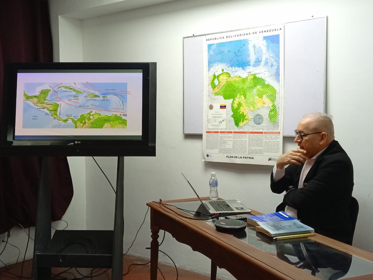 CNEH PROFUNDIZA EL ANÁLISIS HISTÓRICO DEL COMERCIO EXTERIOR Y LAS ESTRUCTURAS DE PODER EN VENEZUELA