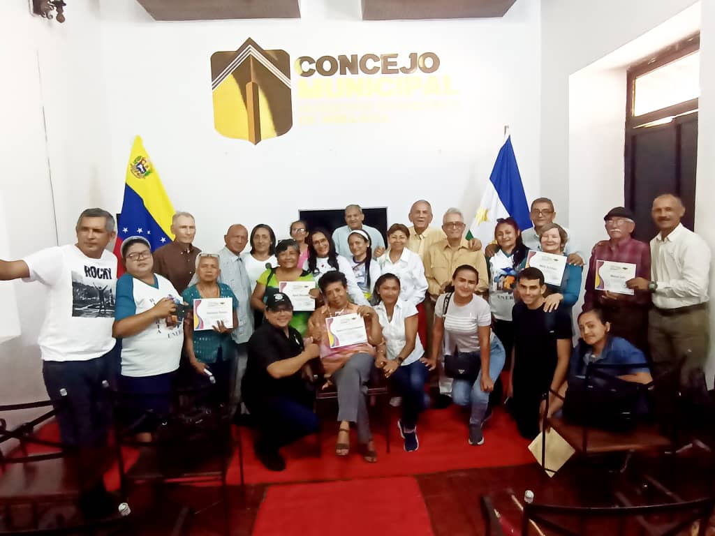 CON TODO ÉXITO SE REALIZÓ EN CALABOZO, EL FORO: IMPORTANCIA DE LOS CRONISTAS COMUNALES EN LA PRESERVACIÓN DE LA MEMORIA HISTÓRICA