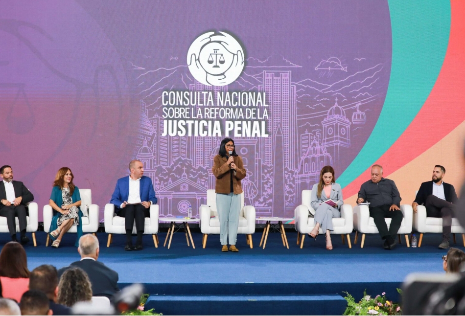 PRESIDENTA (E) DELCY RODRÍGUEZ IMPULSA CONSULTA NACIONAL PARA REFORMA DE LA JUSTICIA PENAL