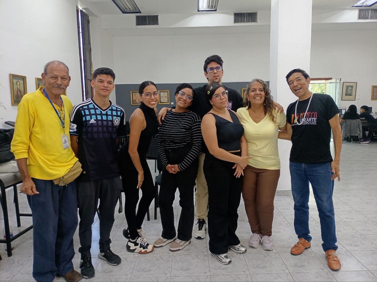 CNEH: EL RITMO Y LA MELODÍA SE APODERARON DE ESTA DINÁMICA FORMACIÓN DE GUÍAS EN LA CASA INSURGENTE. 