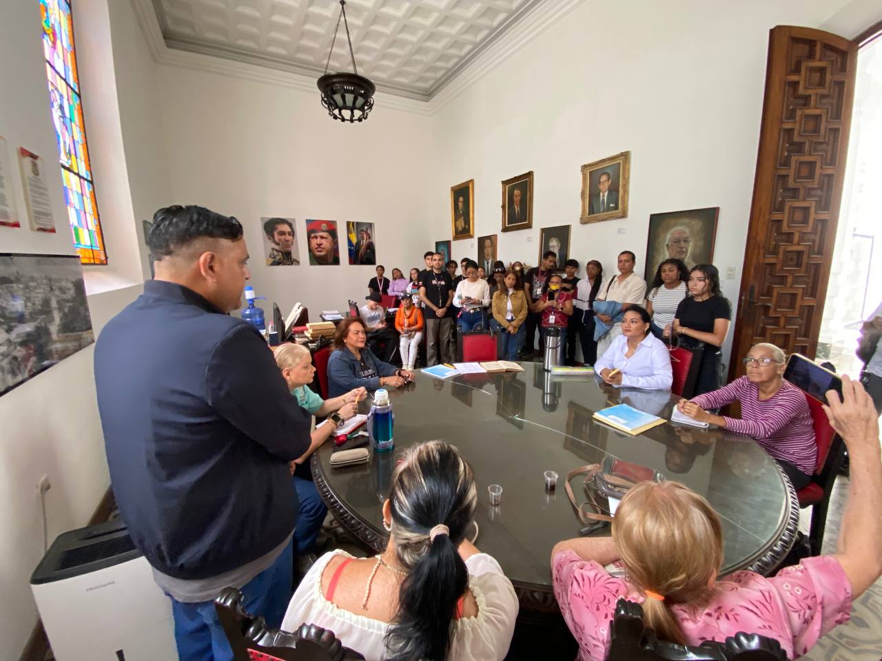 INVESTIGADORES DE HISTORIA DE CARACAS INICIARON CICLO SOBRE EL ORIGEN DE LAS PARROQUIAS Y SUS ESQUINAS